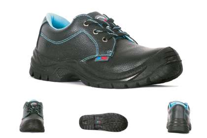 Pantofi, partea superioara - piele embosata, neagra cu fire albastre, ochiuri din metal argintiu