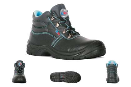 Ghete din piele , partea superioara - piele embosata, neagra cu fire albastre, ochiuri metalice argintii, sireturi negre si albastre