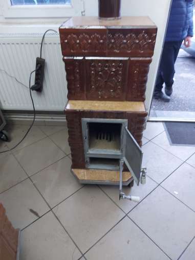 Soba turn 3 randuri cu etajera la randul 2 ,antijar, clapi fonta , culoare maro